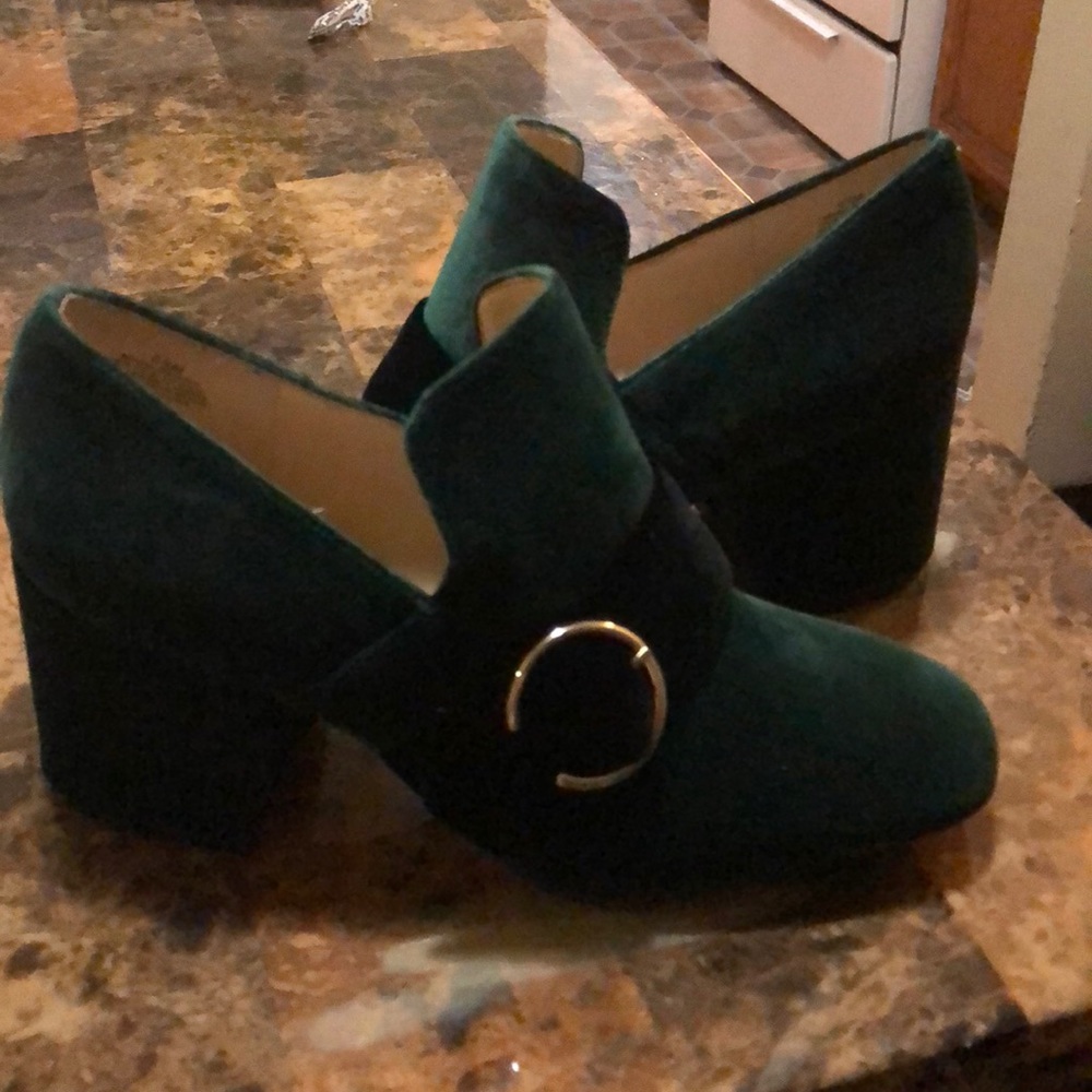 Nine West shoe